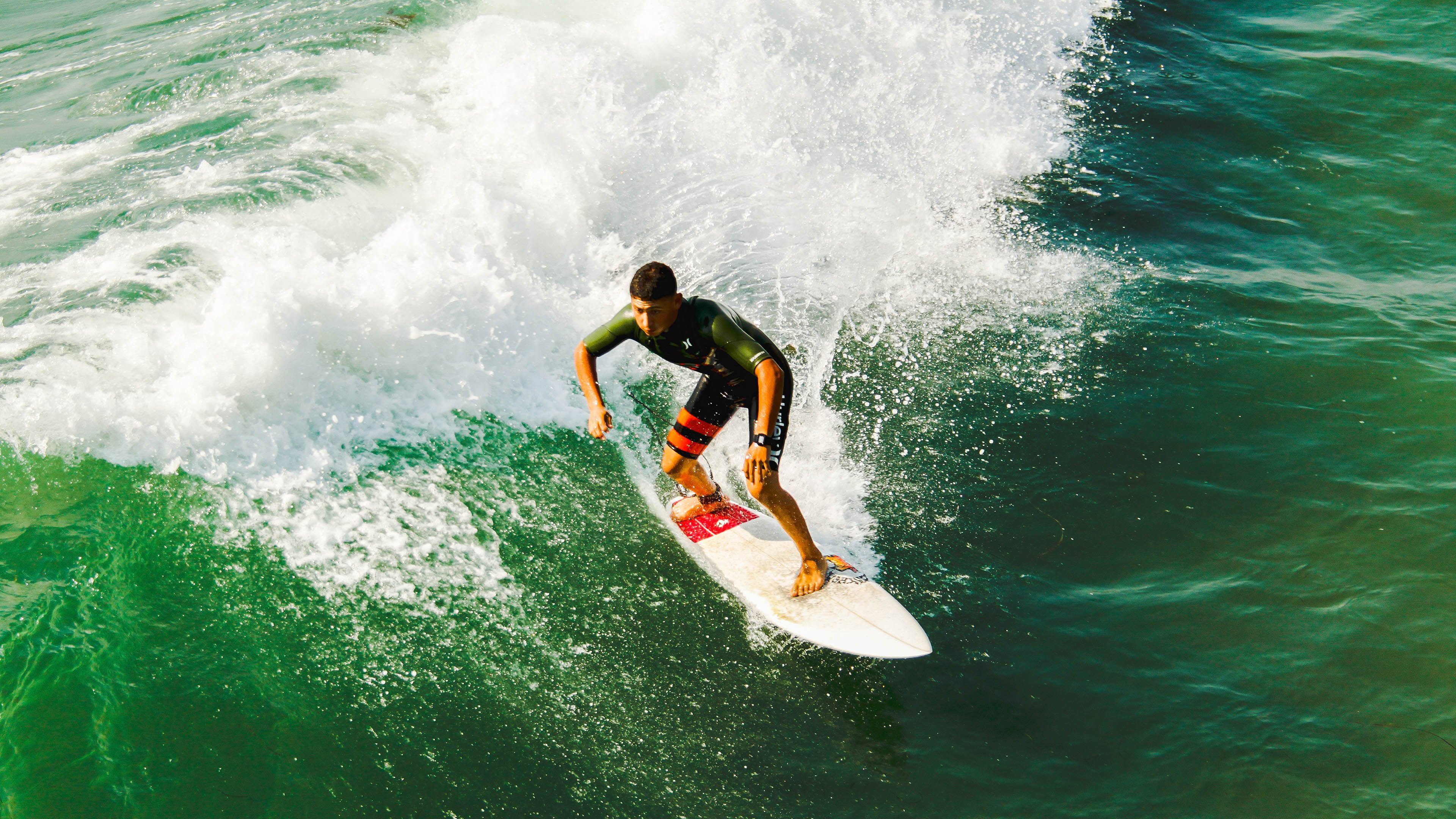 中国跳水新秀首次亮相国际赛场表现不俗，中国跳水队新秀